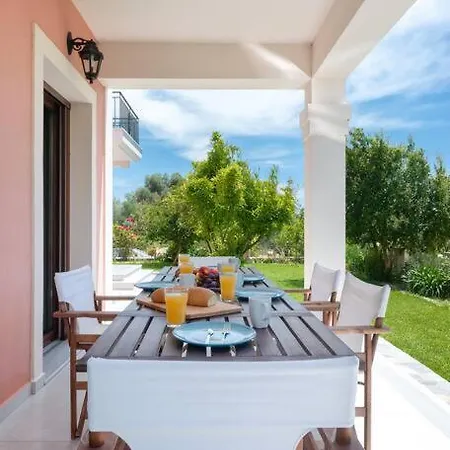 Apartment Amaryllis 1-svoronata Village Svoronata