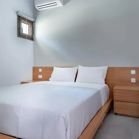 Amaryllis 1-svoronata Village Appartement Svoronata