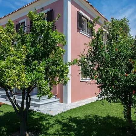 Amaryllis 1-svoronata Village Appartement Svoronata